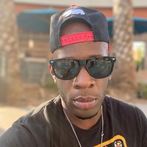 Meet your Posher, Donell